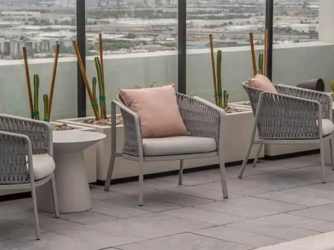 Apartment Boulevard Modern Highrise Stu Sky Pool Parking Gym 04 Phoenix
